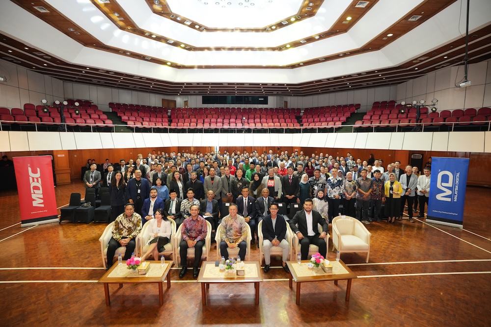 FiQir at DEX Connex Indonesia 2025 - Group Photo